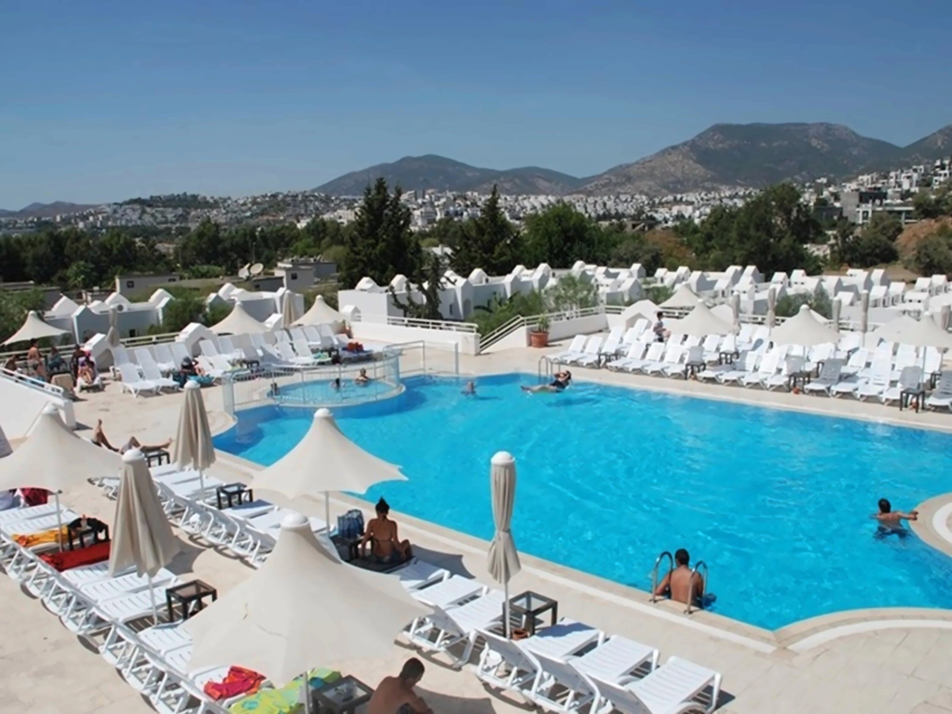 Отель Tenda Hotel 3*